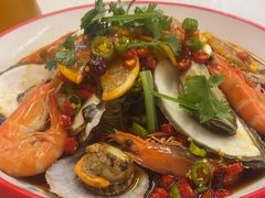 -老东镇啤酒屋海鲜加工·蒸汽海鲜·海鲜烧烤(台东店)