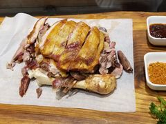 生烤羊腿-哈啾嗨·新概念蒙餐(红星新城店)