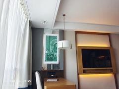 -格林东方酒店(独墅湖尹山湖郭苑路地铁站店)