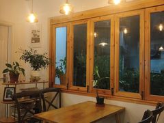 -In Cafe隐食研室