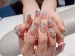 -丽心自助美甲美睫