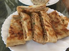 -溢心园香河肉饼总店