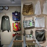 价格一两百的买手店真滴也是非常难找..[胜利]