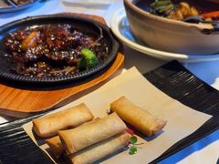 -八府香鸭·啫啫煲(华山路店)