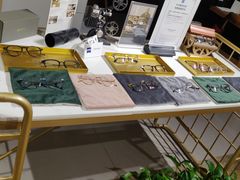 -肆兮眼镜·蔡司·徕卡战略合作店(大坪店)