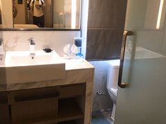 -柏槿酒店(罗湖口岸向西地铁站店)