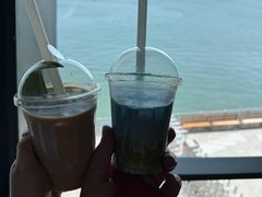 -抱抱地球咖啡馆(国家海洋博物馆店)