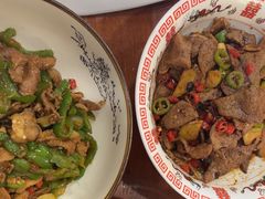 -湖南人家湘菜馆(镇江路店)