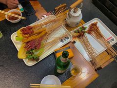 -两三事小郡肝串串香火锅(桂庙店)