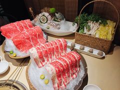 -余欢领鲜火锅(新街口店)