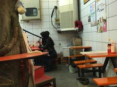 -易记皮肚面(明瓦廊店)