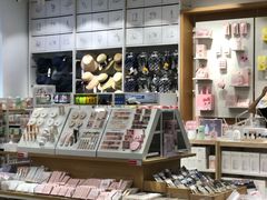 -名创优品(天河区正佳广场二店)