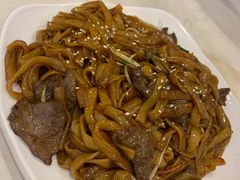 干炒牛河-吉源大排档·鱼生·海鲜(烧烤彩印厂店)