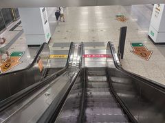 -白石桥南(地铁站)