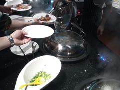 -领鲜活海鲜榴莲自助火锅(东门店)