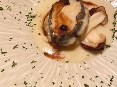 九孔鲍佐松露奶油酱-罗宾斯牛排馆(重庆丽晶酒店)