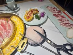 -猪啊牛呀羊啊铜盘烤肉(正大广场店)