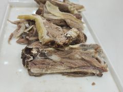 -三江源美食城