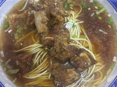 红烧牛肉面-陀块头面馆(梅岭南路店)