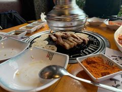 -唯成•韩国炭火烤肉 유성고기