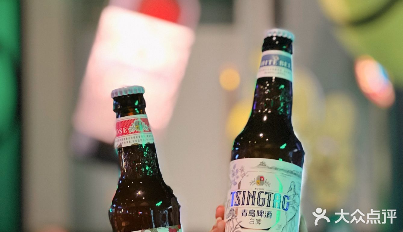 周末小聚好去处·超巨氛围感啤酒餐吧