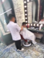 -东方先生国潮男士理发馆