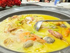 -新丁香海鲜酒店(银海商贸城店)