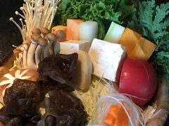 -湊湊火锅·茶憩(新中关购物中心店)