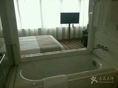 -上海新锦江大酒店