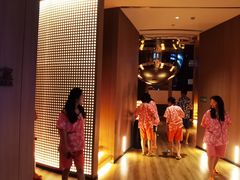 -涨巢·潮玩水疗局