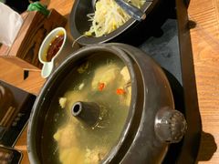 -云海肴·汽锅鸡·云南菜(天山百盛优客店)