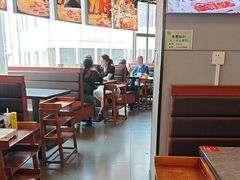 -罗二娘·鲜切牛自助火锅(罗湖东门步行街店)