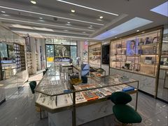 -世纪大明眼镜·林德伯格·蔡司官方授权店(武昌旗舰店)