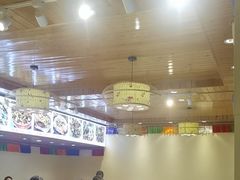 -乡土特色.冷锅鱼.牦牛肉汤锅