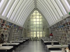 -钟书阁(松江泰晤士小镇店)