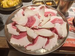 -草家酱蟹炭火烤肉店(珲春南路一店)