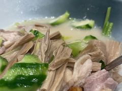 -品泉餐厅·大盆鱼·走地鸡