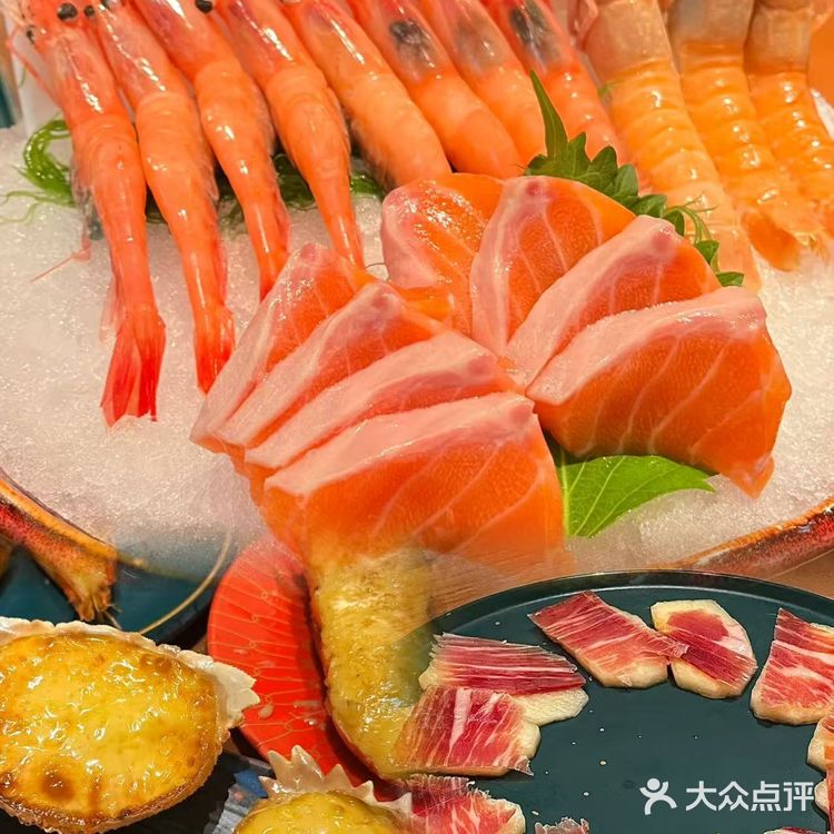 花300在星龙吟吃漂亮饭