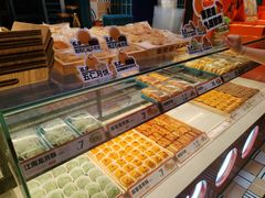 面包甜点陈列柜-東更道点心行(利客来店)