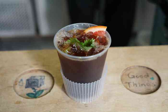 paras coffee(南京西路店)-"97这是一间不大的咖啡,来的基本上很多