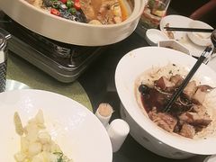 -新天明砂锅鱼头煲