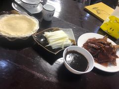 -余杨鸭鸭餐厅