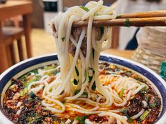 招牌生烫牛肉米线-云阿蛮云南生烫牛肉米线(奉贤路店)