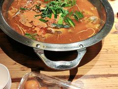 -野山舂·贵州现舂酸汤火锅(鸿通城店)