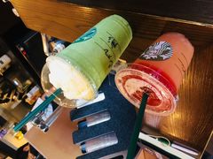 -星巴克(宁波东门银泰店)