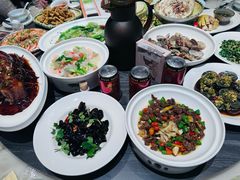 -梁家大院•农家菜(昆山会展中心店)