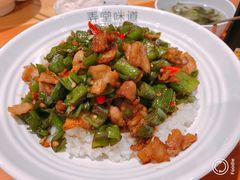 咸豆花-弄堂咪道-饭香·面香·馄饨香(钦州北路田尚坊店)