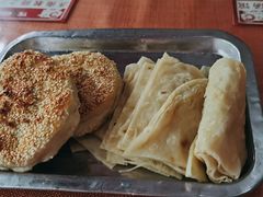 油饼半张-教师之家赵家羊汤馆(东青龙街店)