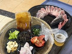 -刘姐啤酒鱼民族演艺餐厅(西街总店)