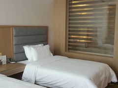 -兴芮温泉度假区